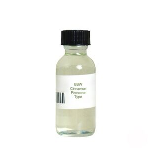 Bath & Body Works: Cinnamon Pinecone Type 1 Oz